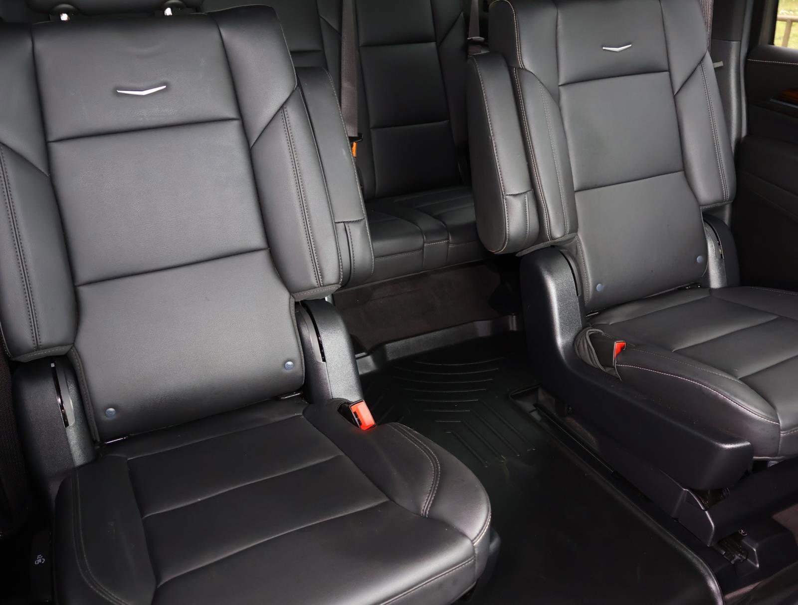 Used 2024 Cadillac Escalade ESV Luxury image 26