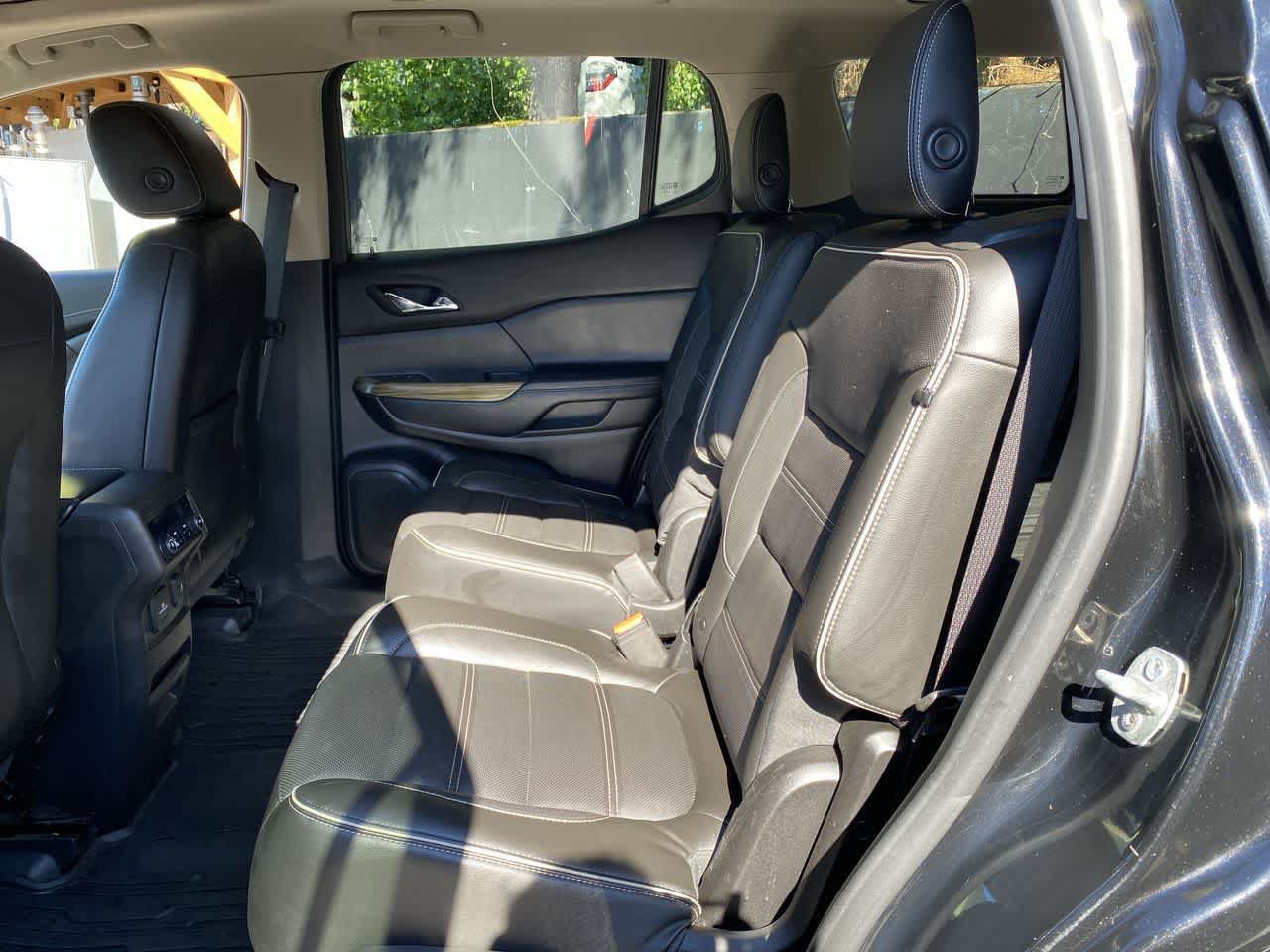 Used 2019 GMC Acadia Denali w/ Technology Package AWD/4WD image 17