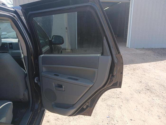 Used 2006 Jeep Grand Cherokee Laredo w/ Cargo Convenience Group AWD/4WD image 30