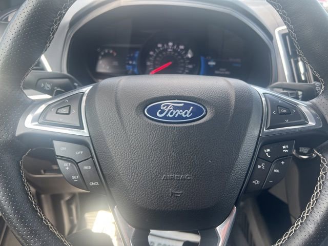 Used 2023 Ford Edge ST image 30