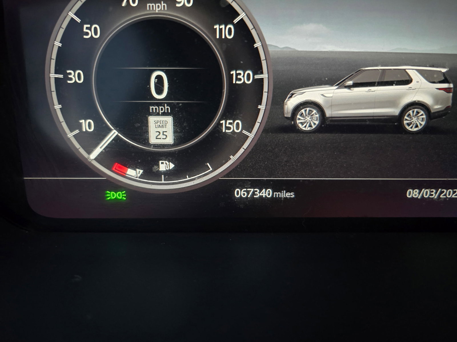 Used 2018 Land Rover Discovery HSE AWD/4WD image 22