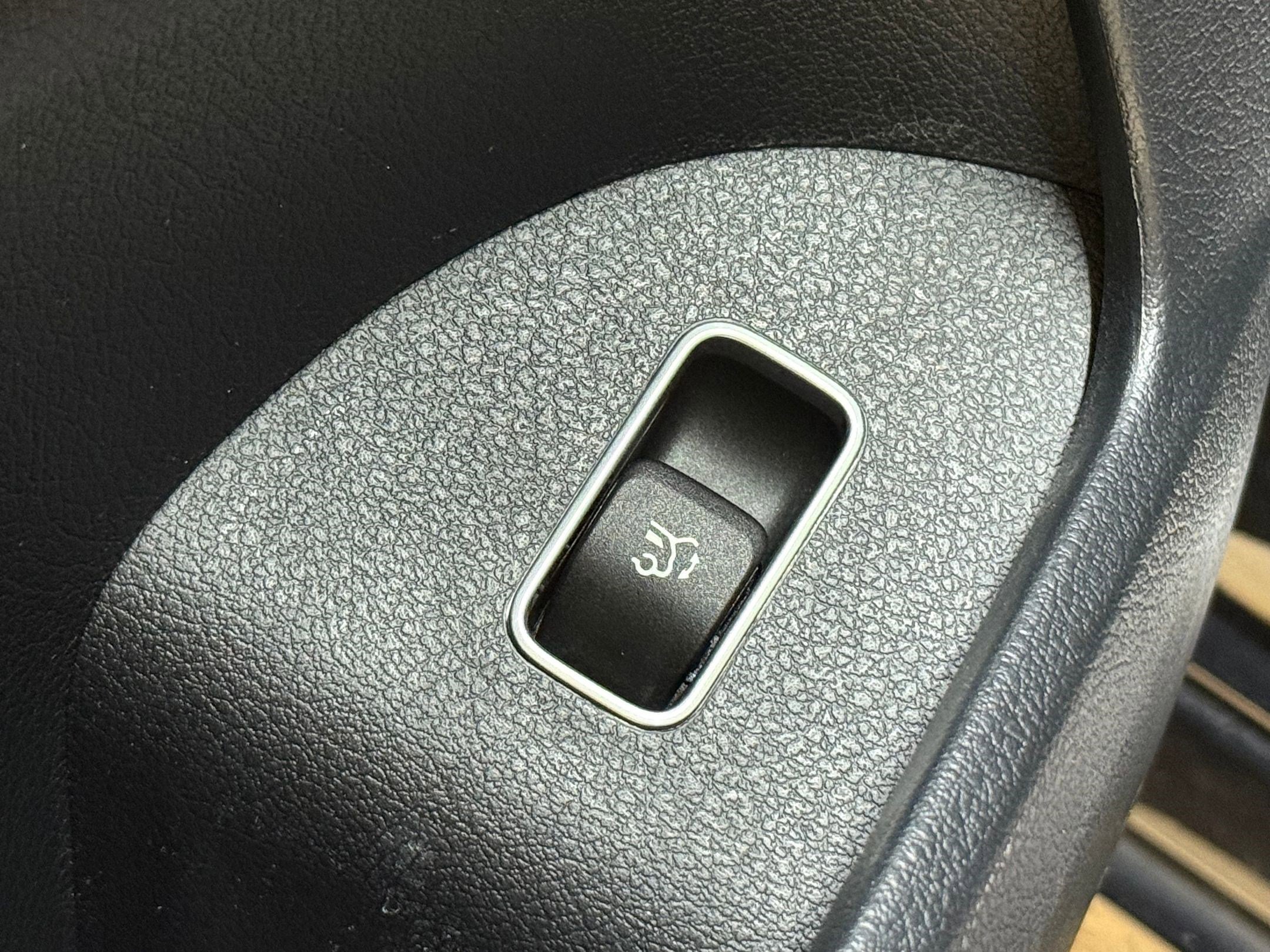 Used 2024 Mercedes-Benz GLS 450 4MATIC image 18