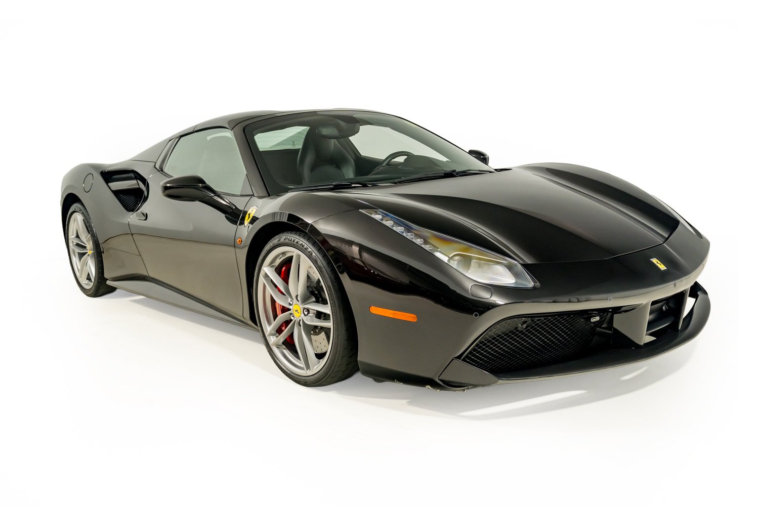 Used 2018 Ferrari 488 Spider RWD image 11
