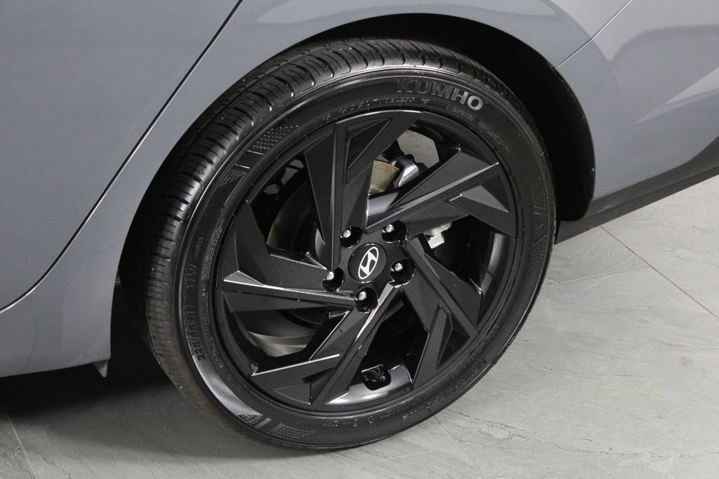 Used 2026 Hyundai Elantra Sport FWD image 13