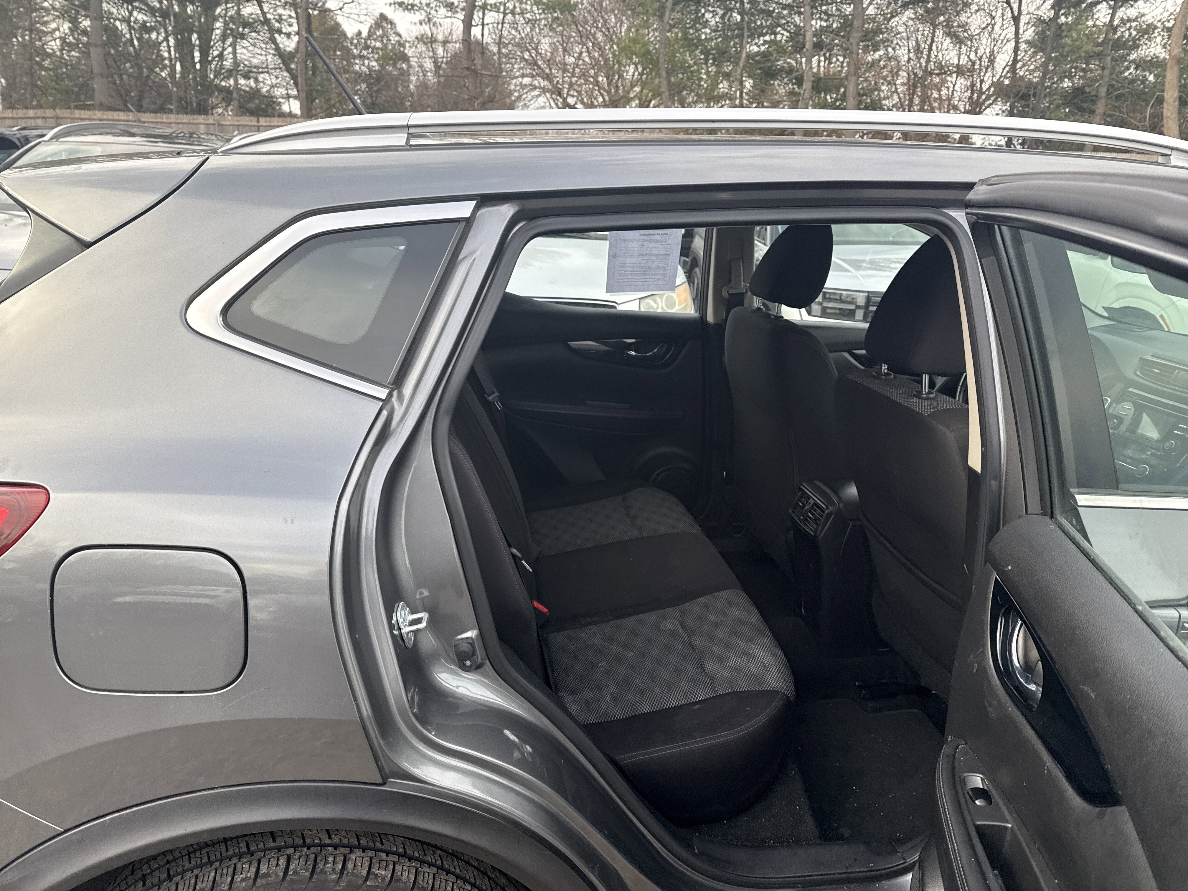 Used 2017 Nissan Rogue Sport SV w/ SV All-Weather Package image 6