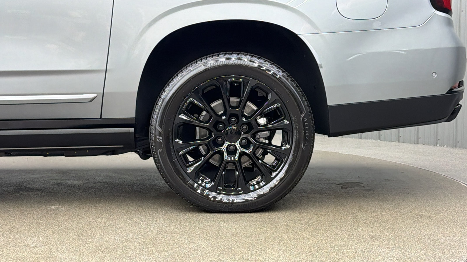 Used 2026 GMC Yukon XL Denali w/ Sun & Power Step Package AWD/4WD image 11