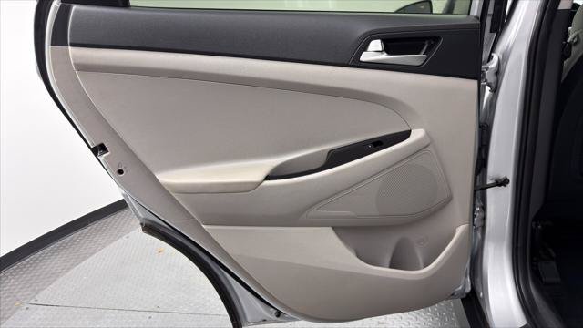 Used 2019 Hyundai Tucson SE FWD image 16