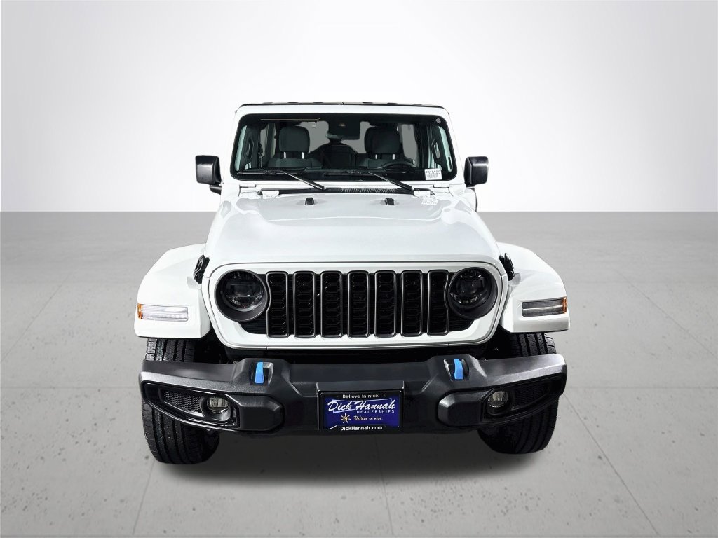 Certified 2024 Jeep Wrangler Unlimited w/ Convenience Group AWD/4WD image 3