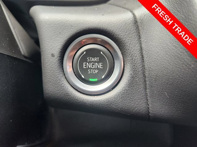 Used 2024 GMC Yukon AT4 w/ Technology Package AWD/4WD image 19