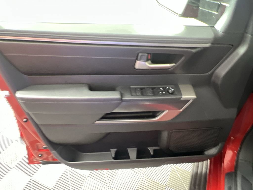 Used 2025 Toyota Sequoia SR5 AWD/4WD image 23