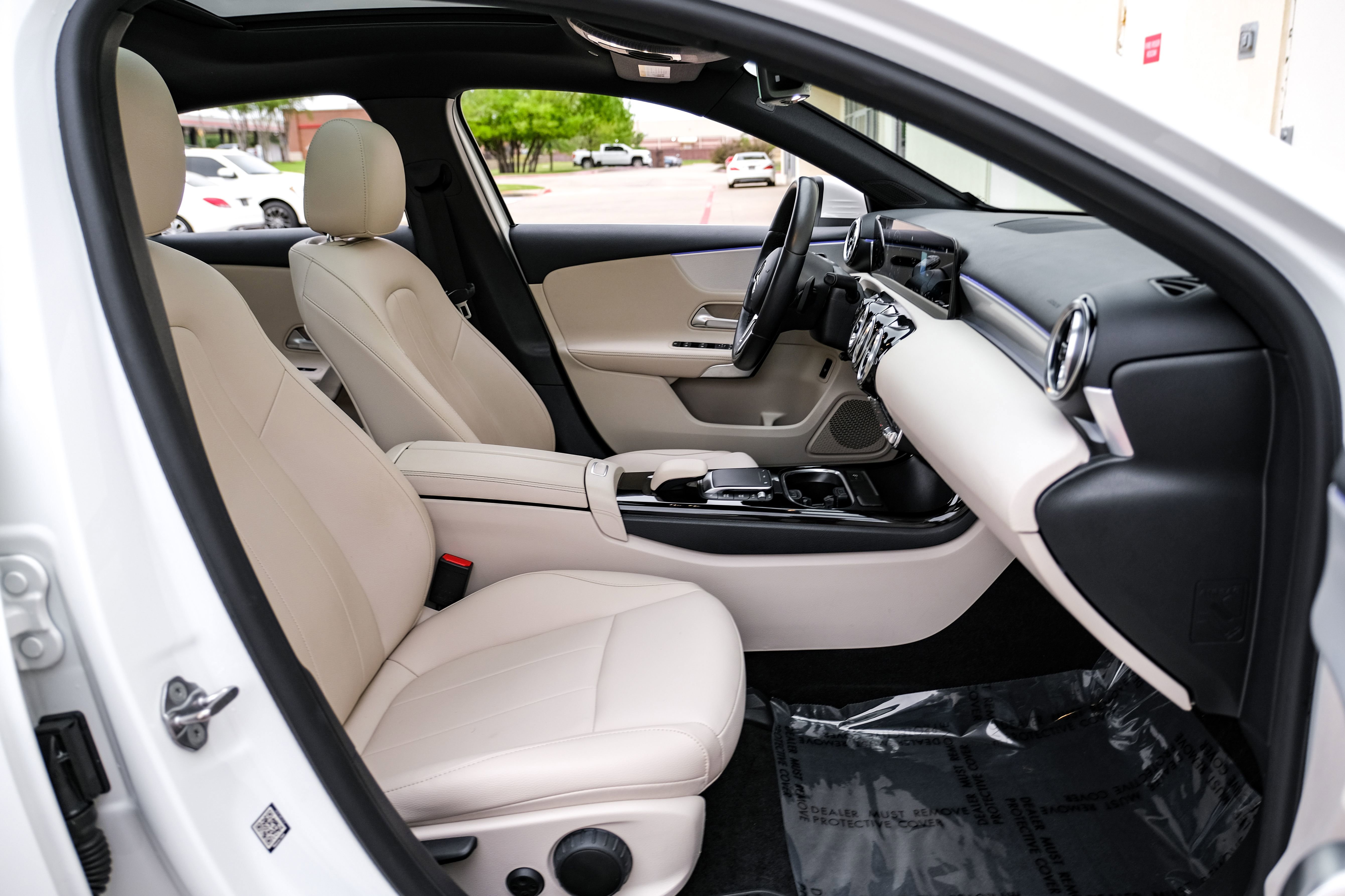 Used 2022 Mercedes-Benz A 220 image 33