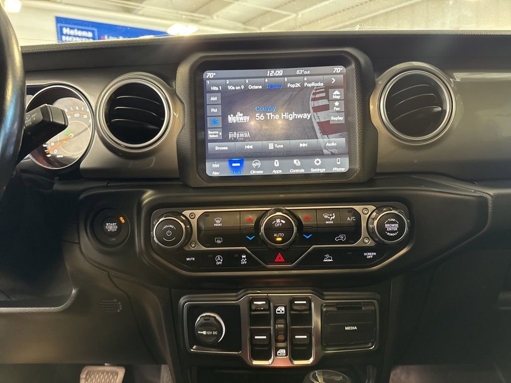 Used 2021 Jeep Wrangler Unlimited Sahara w/ Uconnect 4C Nav & Sound Group image 15