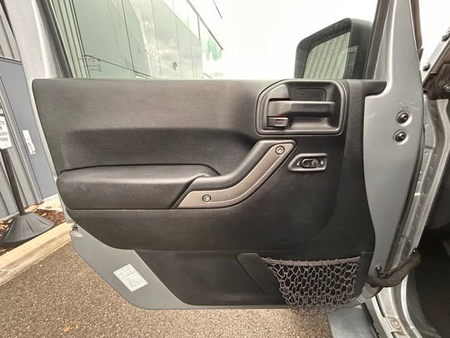 Used 2018 Jeep Wrangler Unlimited Sport S AWD/4WD image 23
