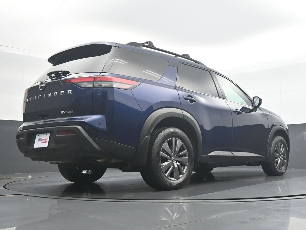 Used 2024 Nissan Pathfinder SV image 29
