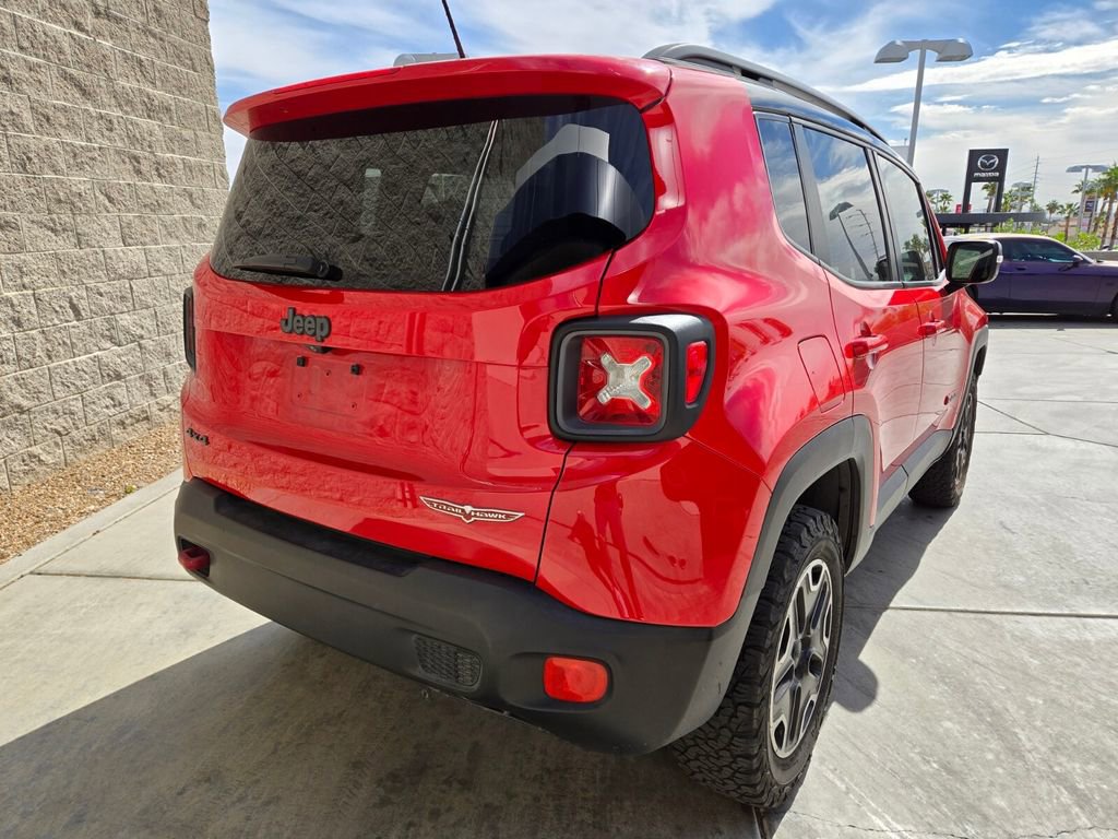 Used 2015 Jeep Renegade Trailhawk image 4