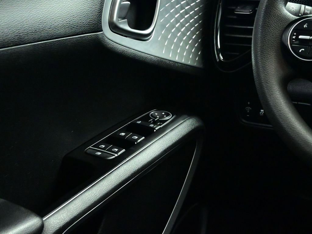 Used 2024 Kia Soul S image 41