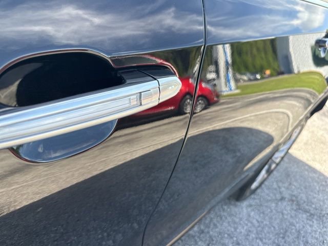 Used 2024 Cadillac XT4 Premium Luxury image 57