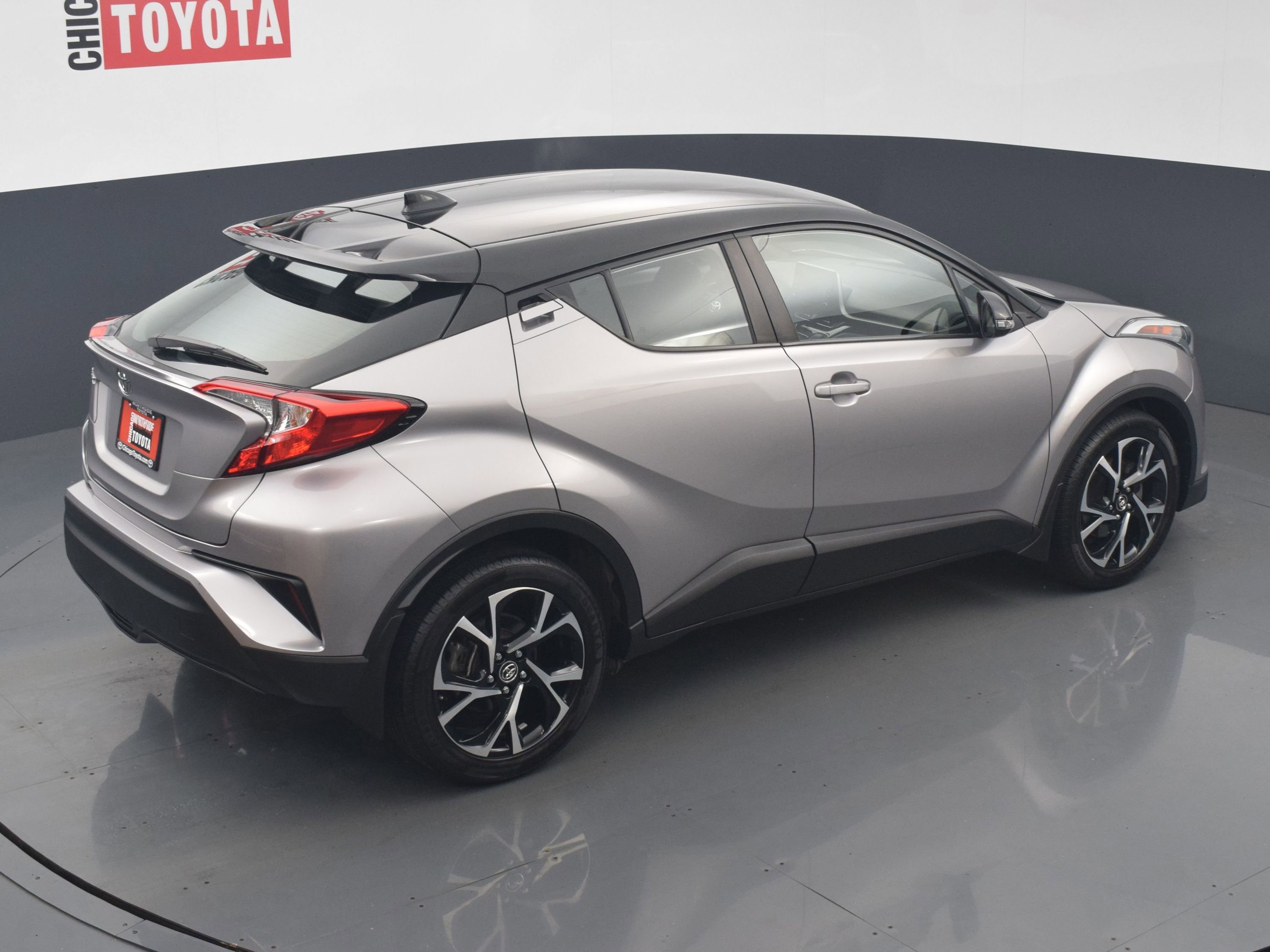 Used 2019 Toyota C-HR XLE image 19