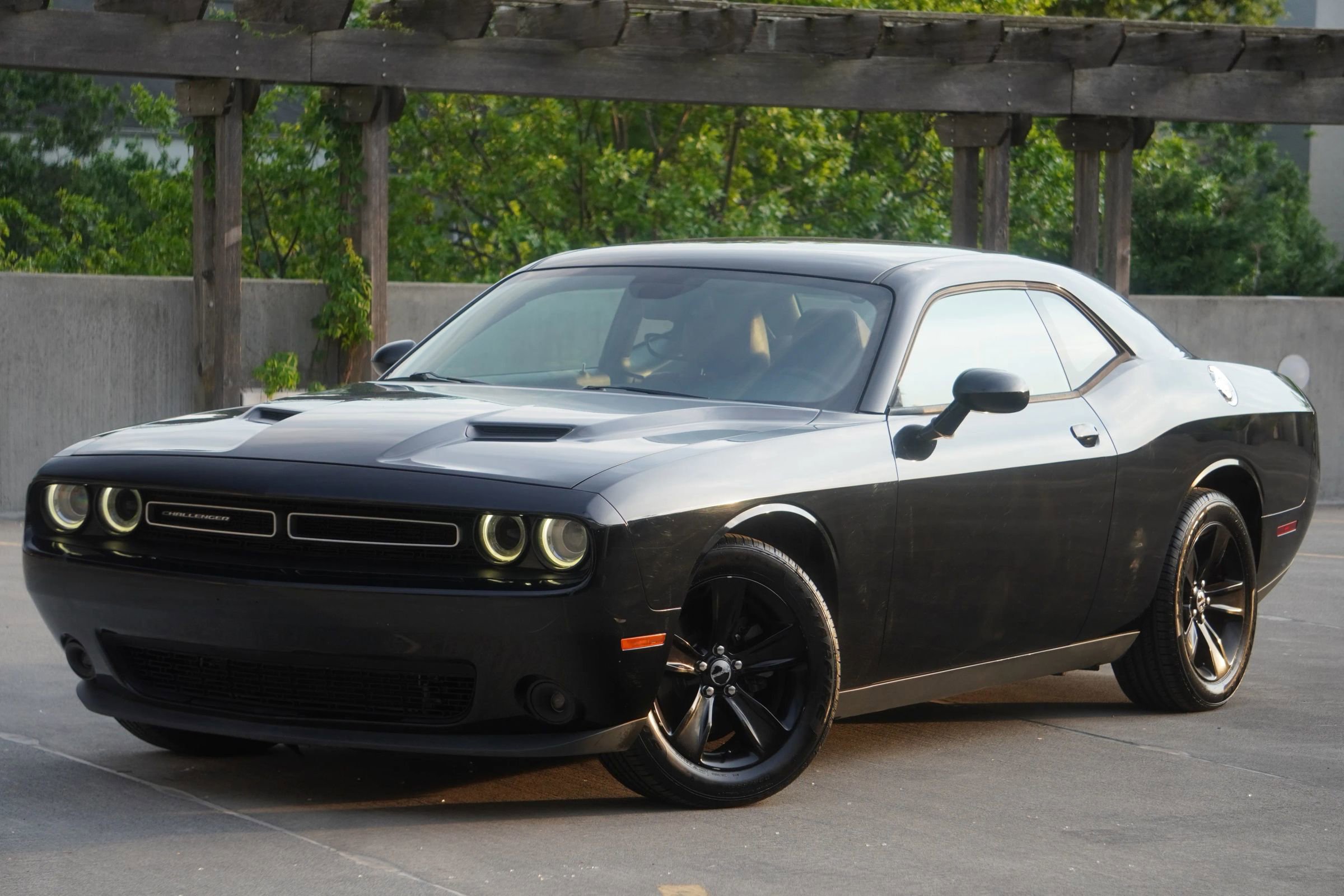 Used 2017 Dodge Challenger SXT RWD image 6