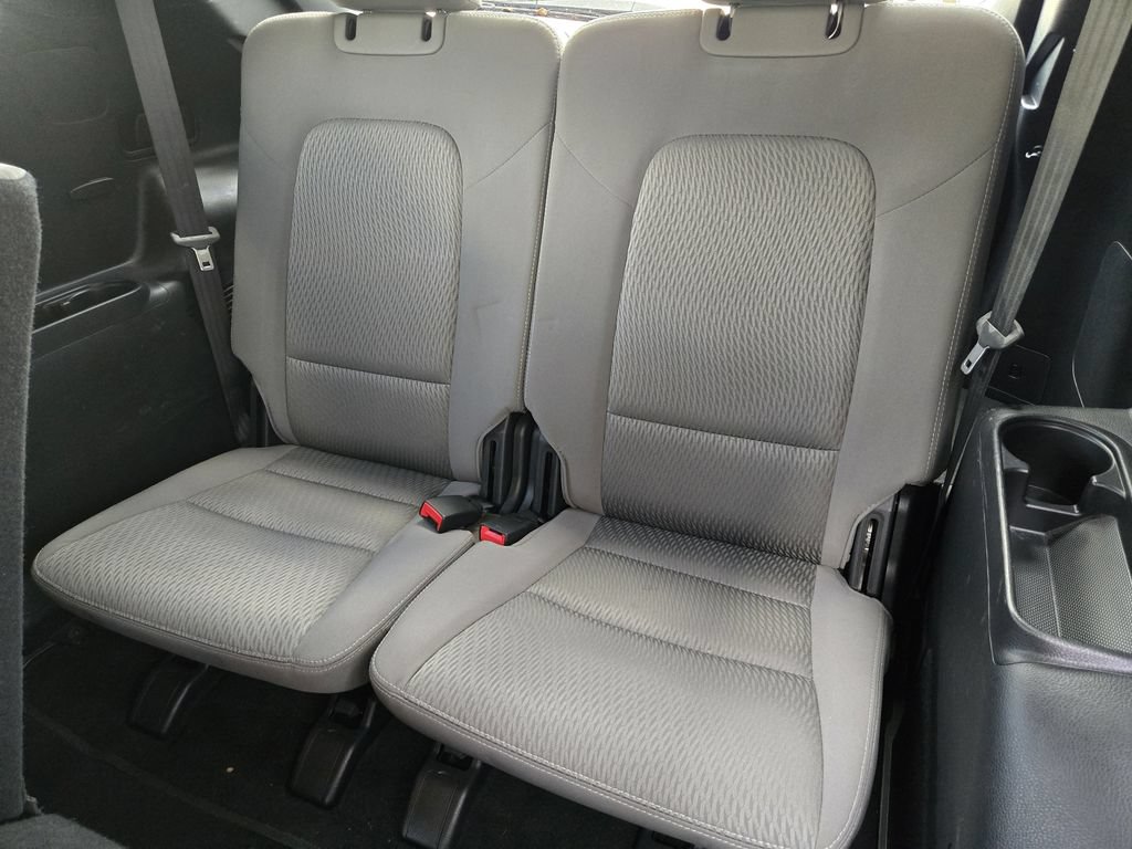 Used 2017 Hyundai Santa Fe SE AWD/4WD image 24