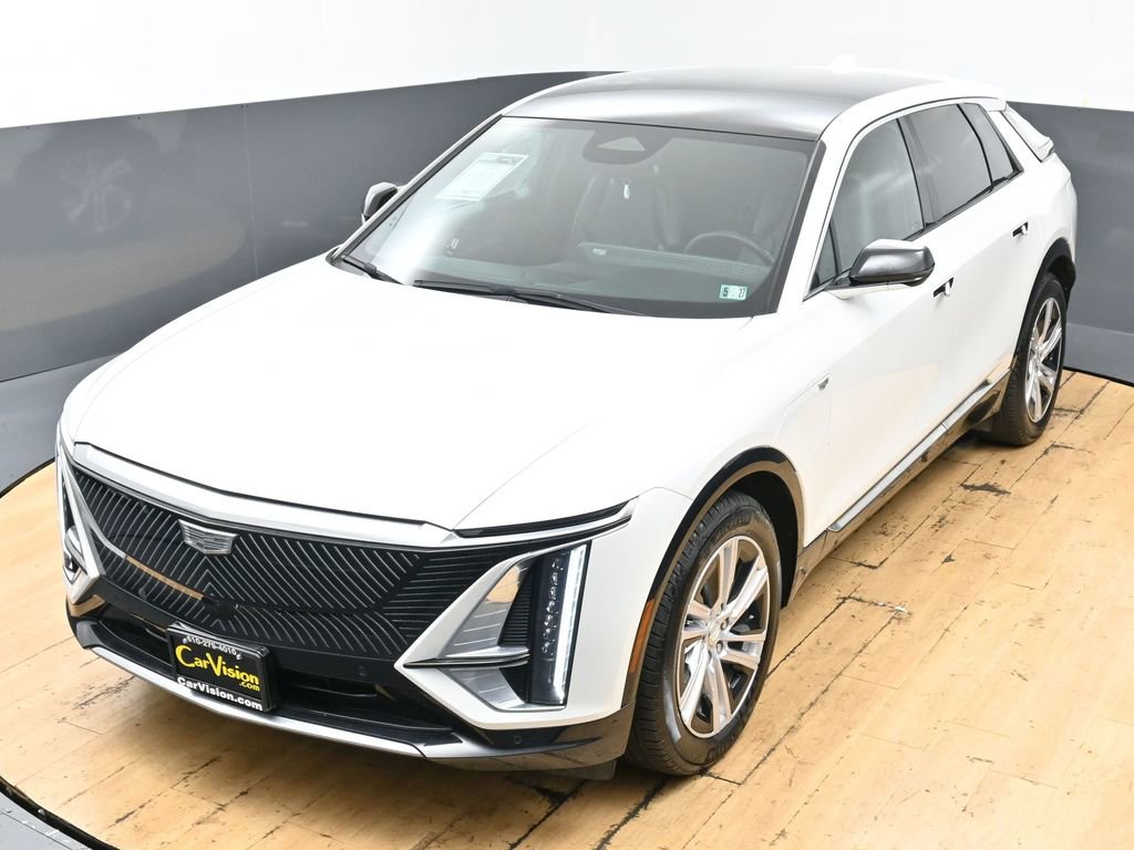 Used 2024 Cadillac Lyriq Tech RWD image 4