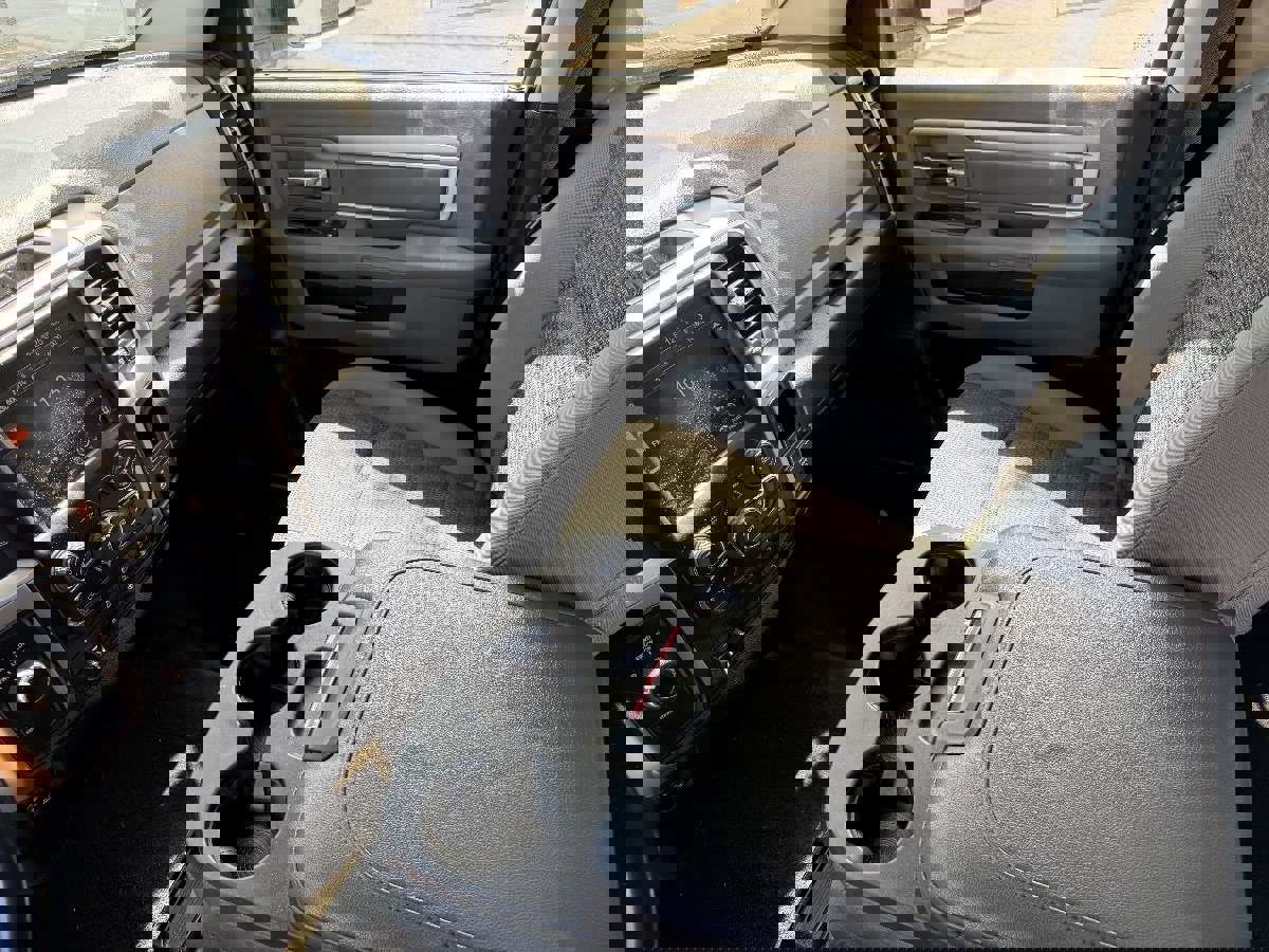 Used 2013 RAM 3500 Big Horn image 20