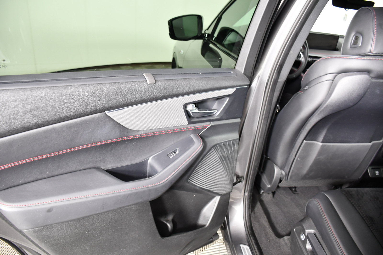 Certified 2024 Acura MDX A-Spec AWD/4WD image 46