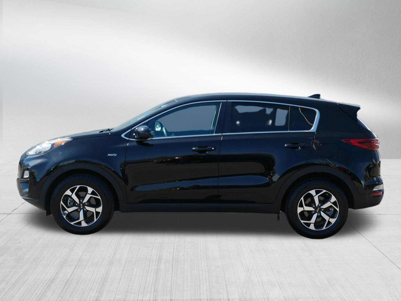 Used 2020 Kia Sportage LX AWD/4WD image 4