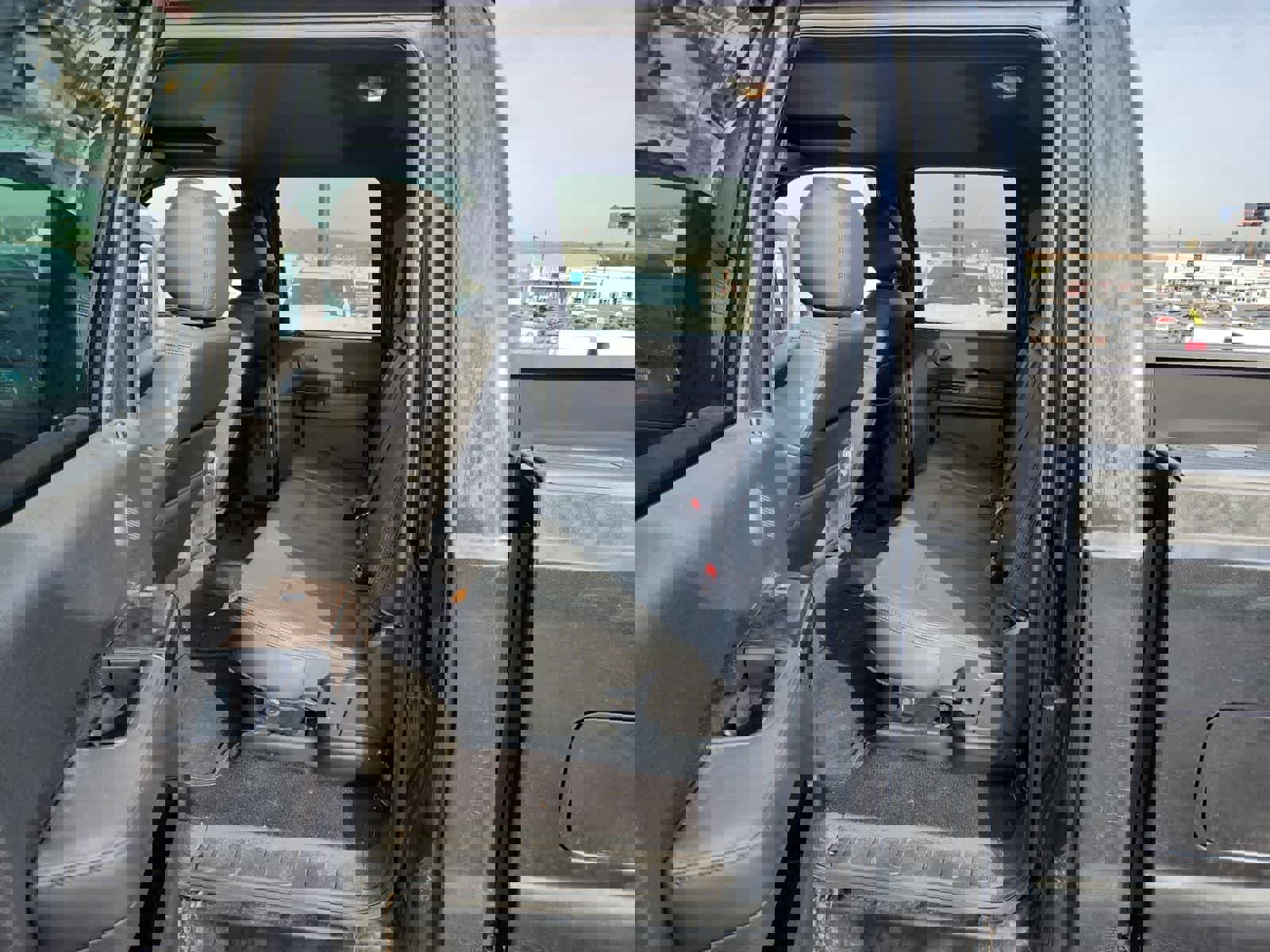 Used 2015 Ford F250 Platinum w/ FX4 Off-Road Package image 23