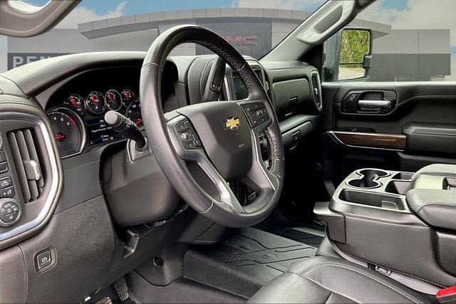 Certified 2022 Chevrolet Silverado 3500 LT w/ Convenience Package AWD/4WD image 13