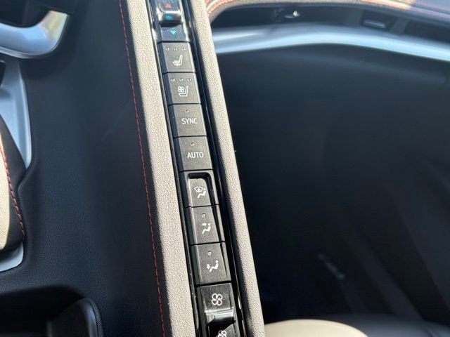 Used 2021 Chevrolet Corvette Stingray Preferred Cpe w/ Z51 Performance Package RWD image 33