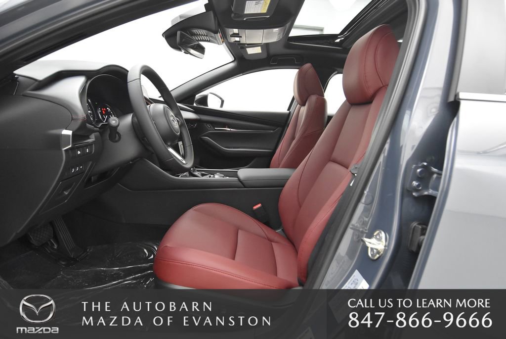 New 2026 MAZDA MAZDA3 Carbon image 31