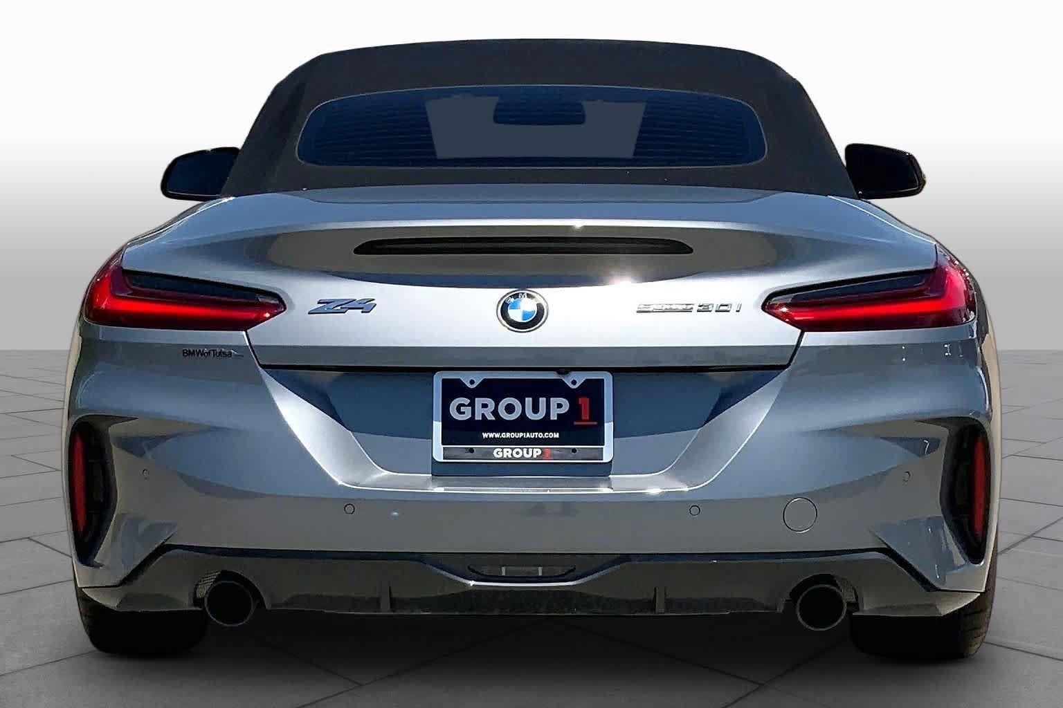 Certified 2025 BMW Z4 sDrive30i w/ Shadowloine Package RWD image 4