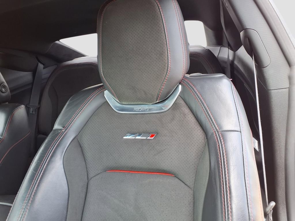 Used 2021 Chevrolet Camaro ZL1 image 28