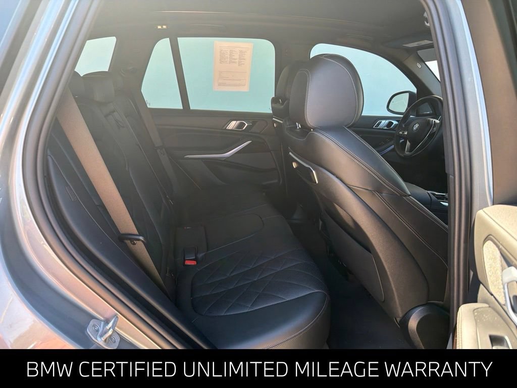 Used 2024 BMW X5 xDrive40i w/ Premium Package AWD/4WD image 14