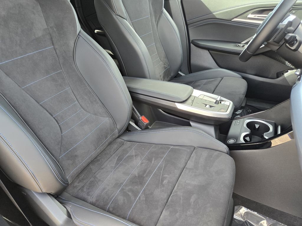 Certified 2025 BMW X1 xDrive28i w/ M Sport Package AWD/4WD image 16