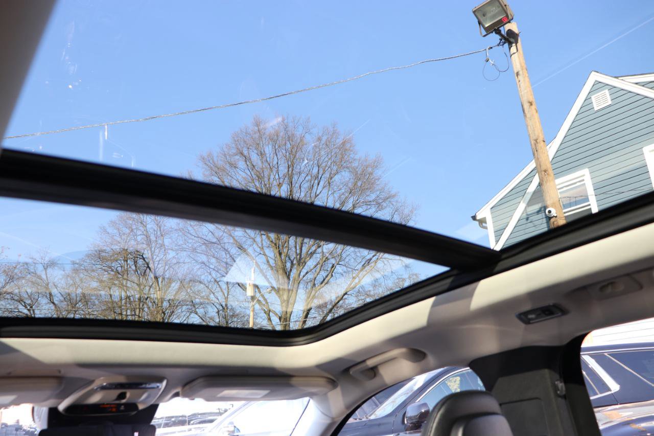 Used 2016 Volvo XC90 T6 Momentum image 23