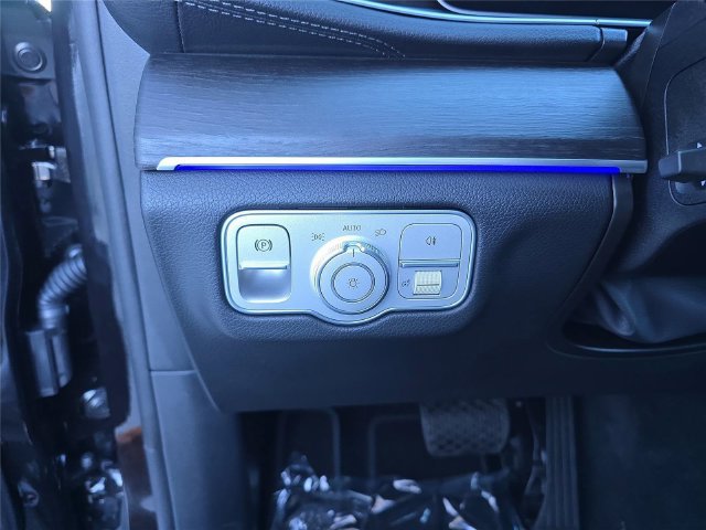 Certified 2026 Mercedes-Benz GLE 450 4MATIC image 37