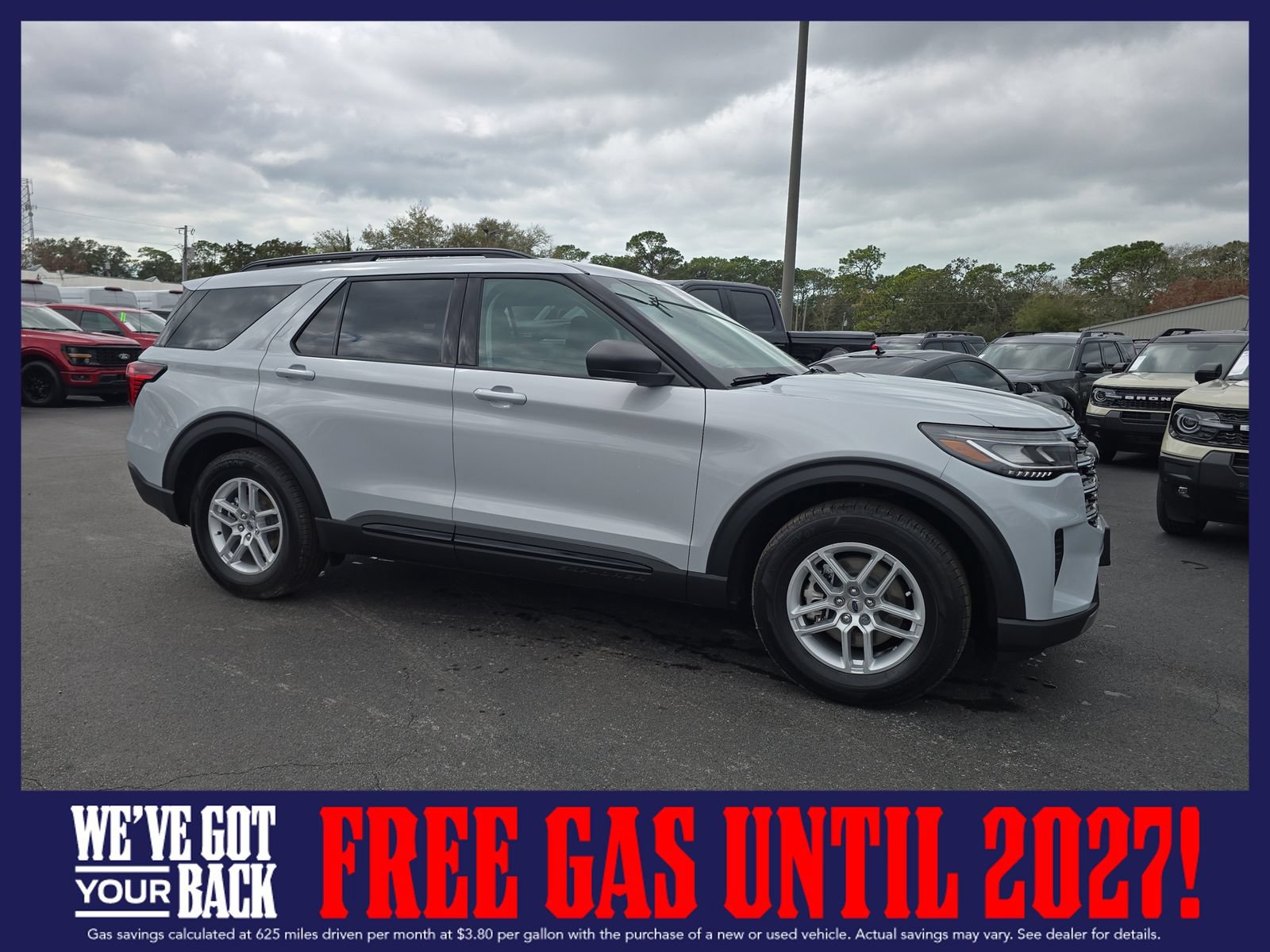 New 2026 Ford Explorer Active RWD image 2
