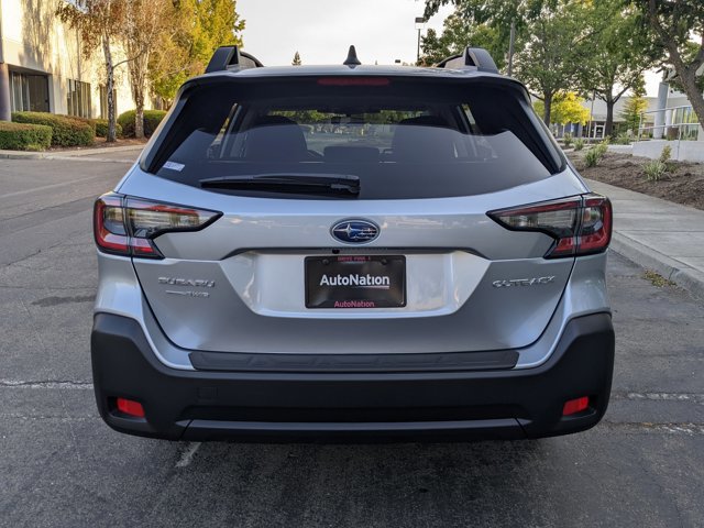 Certified 2025 Subaru Outback Premium image 8