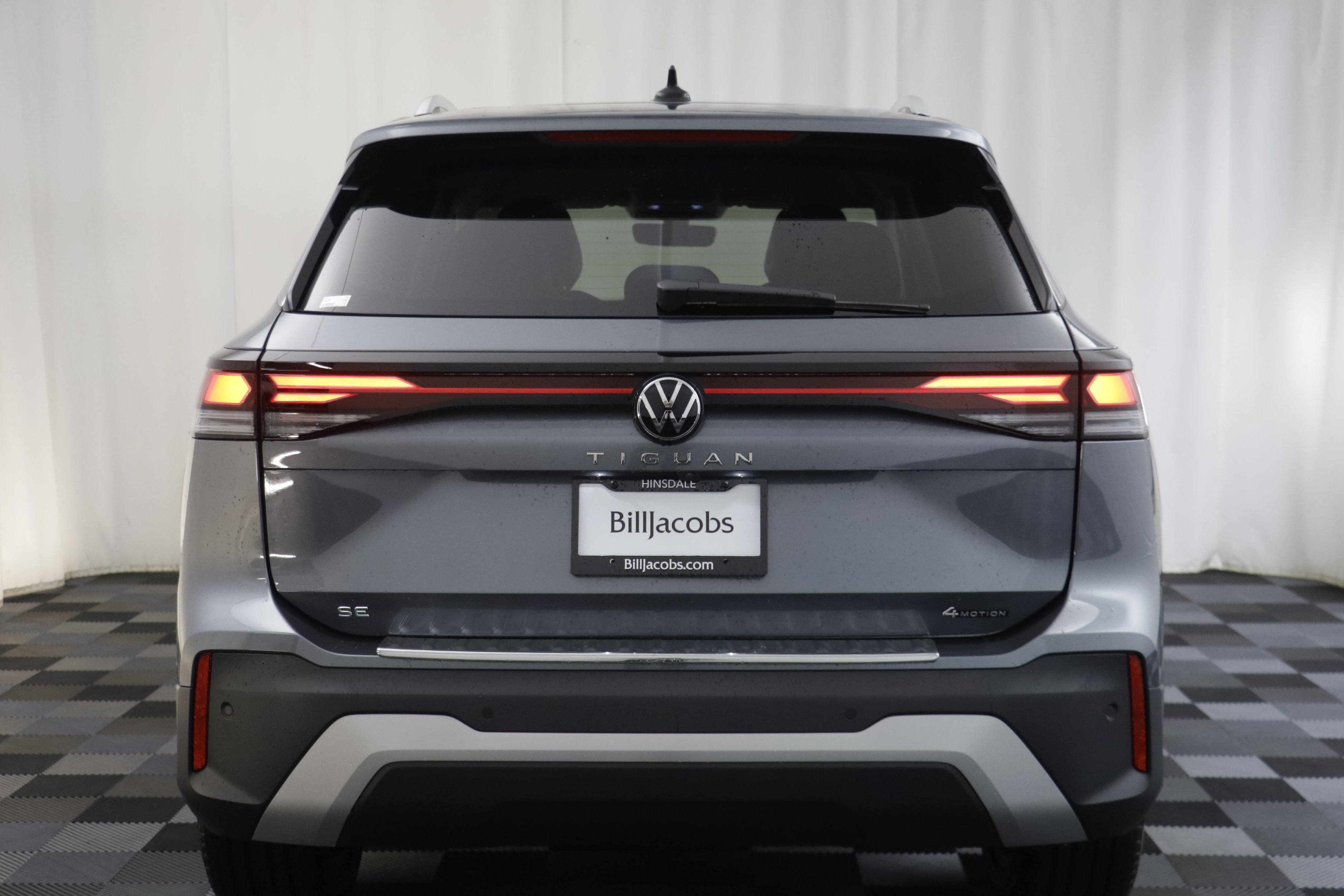 Used 2026 Volkswagen Tiguan SE AWD/4WD image 15