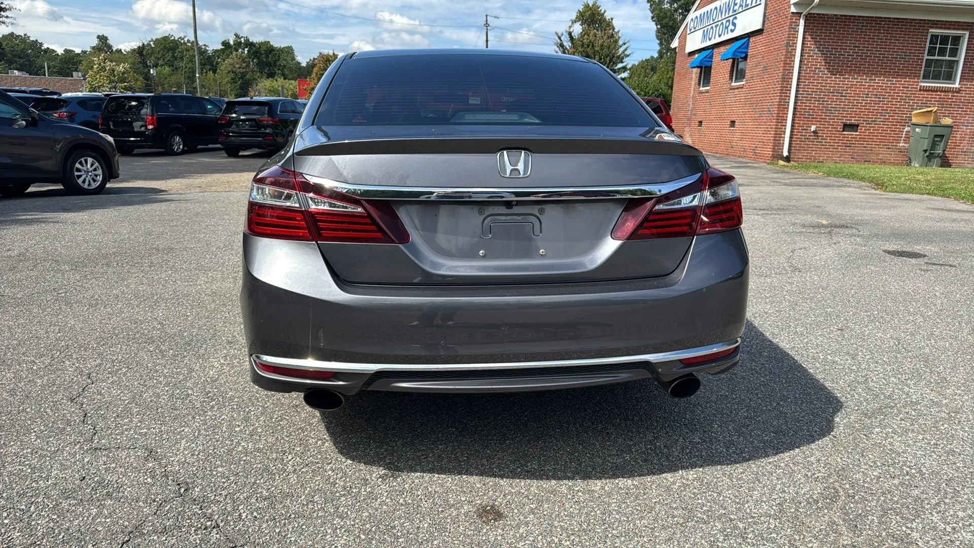 Used 2017 Honda Accord Sport image 6