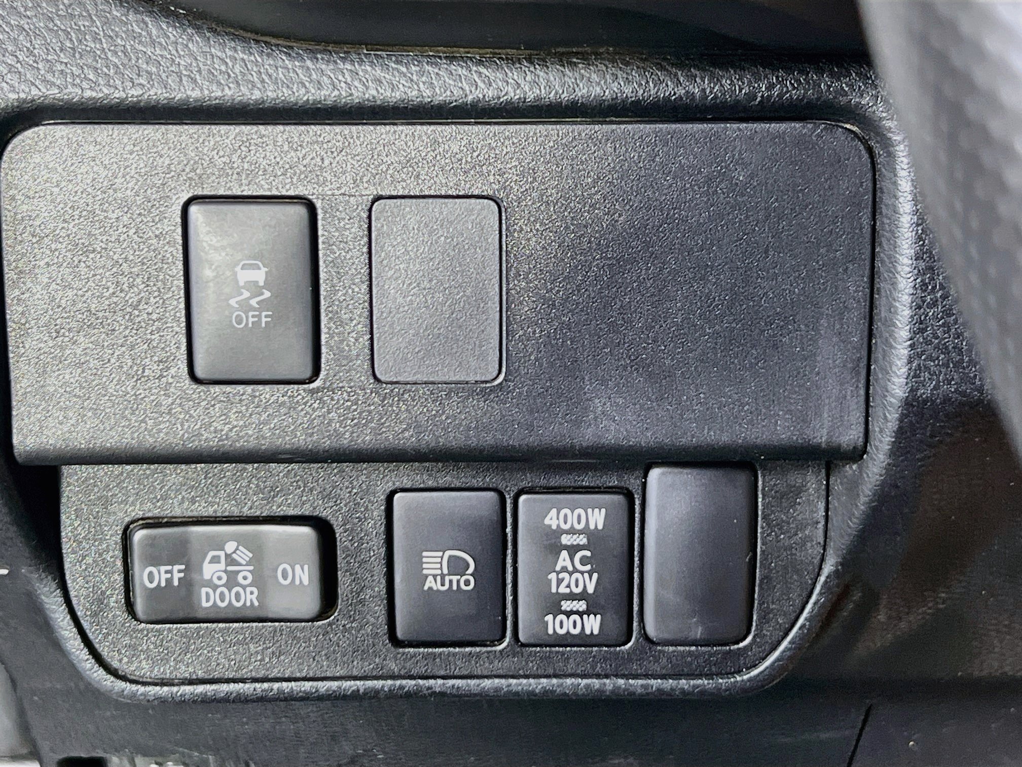 Used 2021 Toyota Tacoma TRD Off-Road AWD/4WD image 10