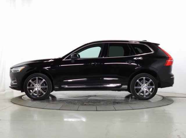 Used 2019 Volvo XC60 T8 Inscription image 4