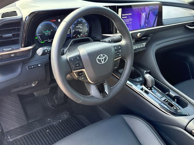 Used 2026 Toyota Crown Platinum image 17
