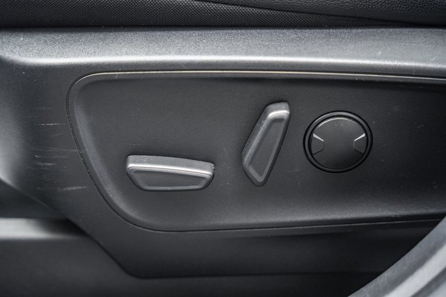 Certified 2022 Ford Escape SEL image 39