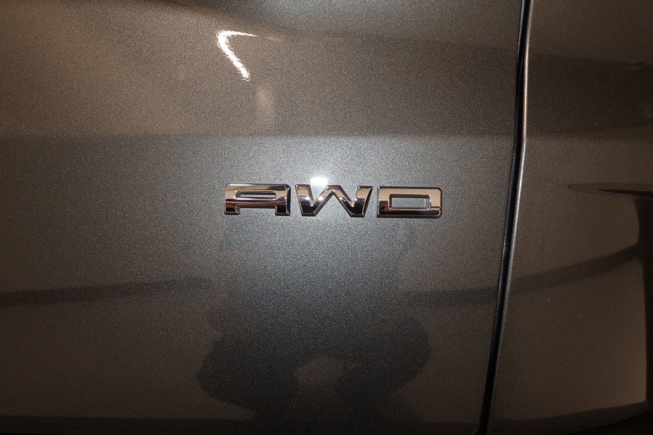 Used 2025 Ford Escape ST-Line AWD/4WD image 35
