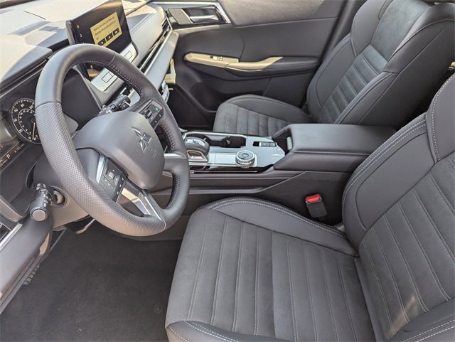 New 2025 Mitsubishi Outlander Trail Edition image 11