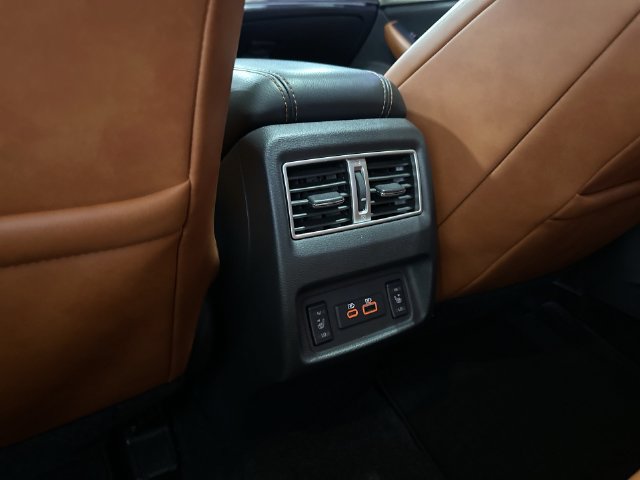 Used 2019 Nissan Maxima Platinum w/ Reserve Package FWD image 31
