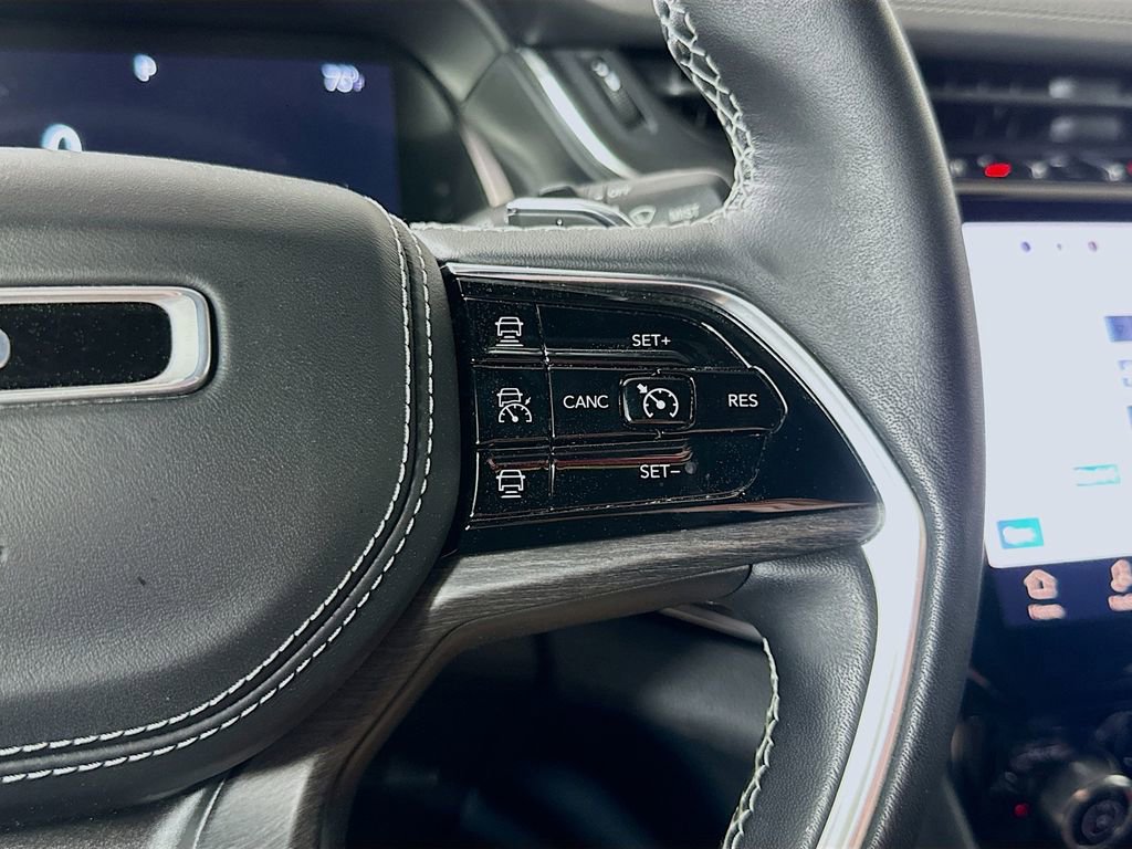 Used 2022 Jeep Grand Cherokee Overland image 19